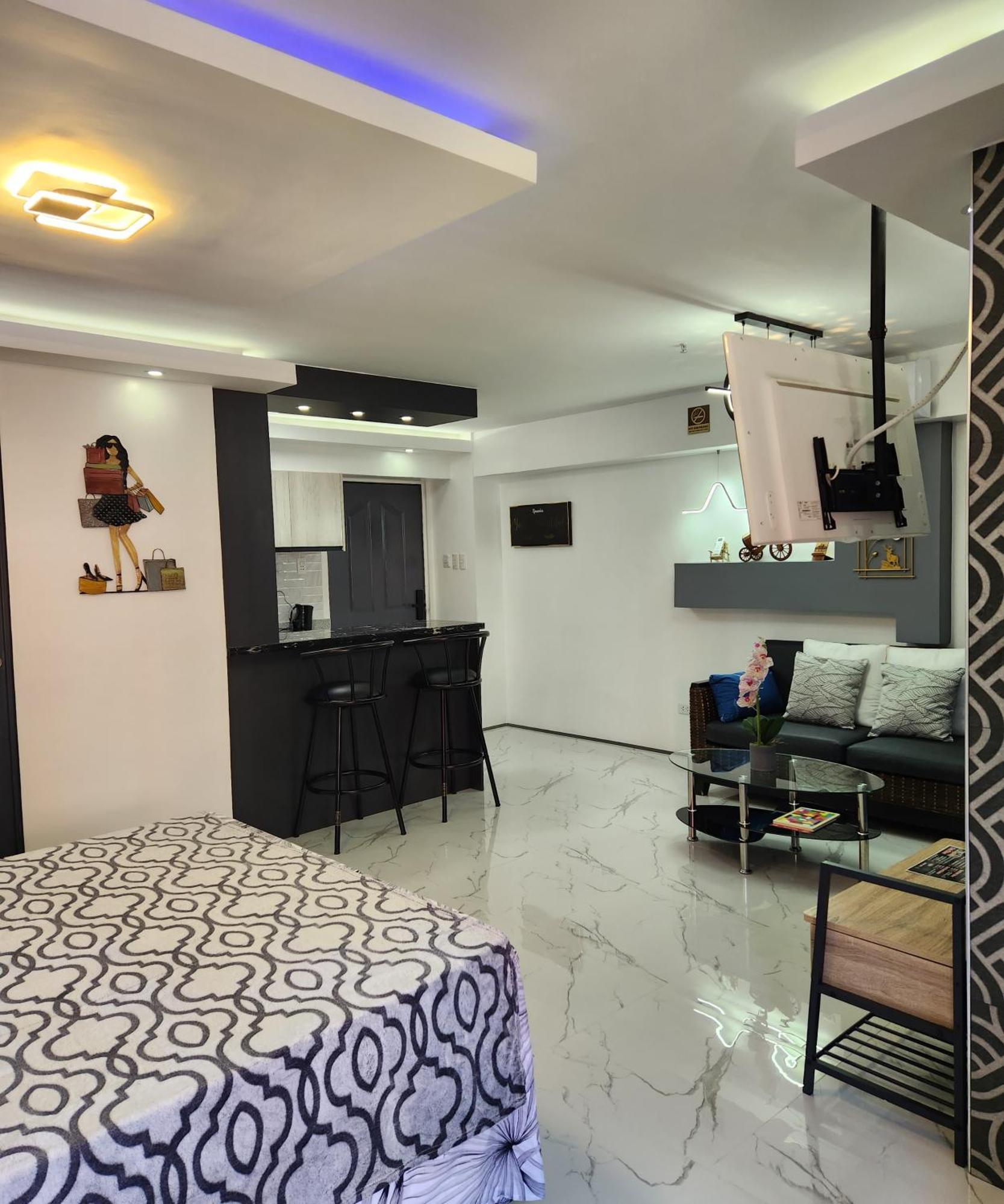 Condo Azur Suites B207 Near Airport, Netflix, Stylish, Cozy With Swimming Pool 麦克坦 外观 照片